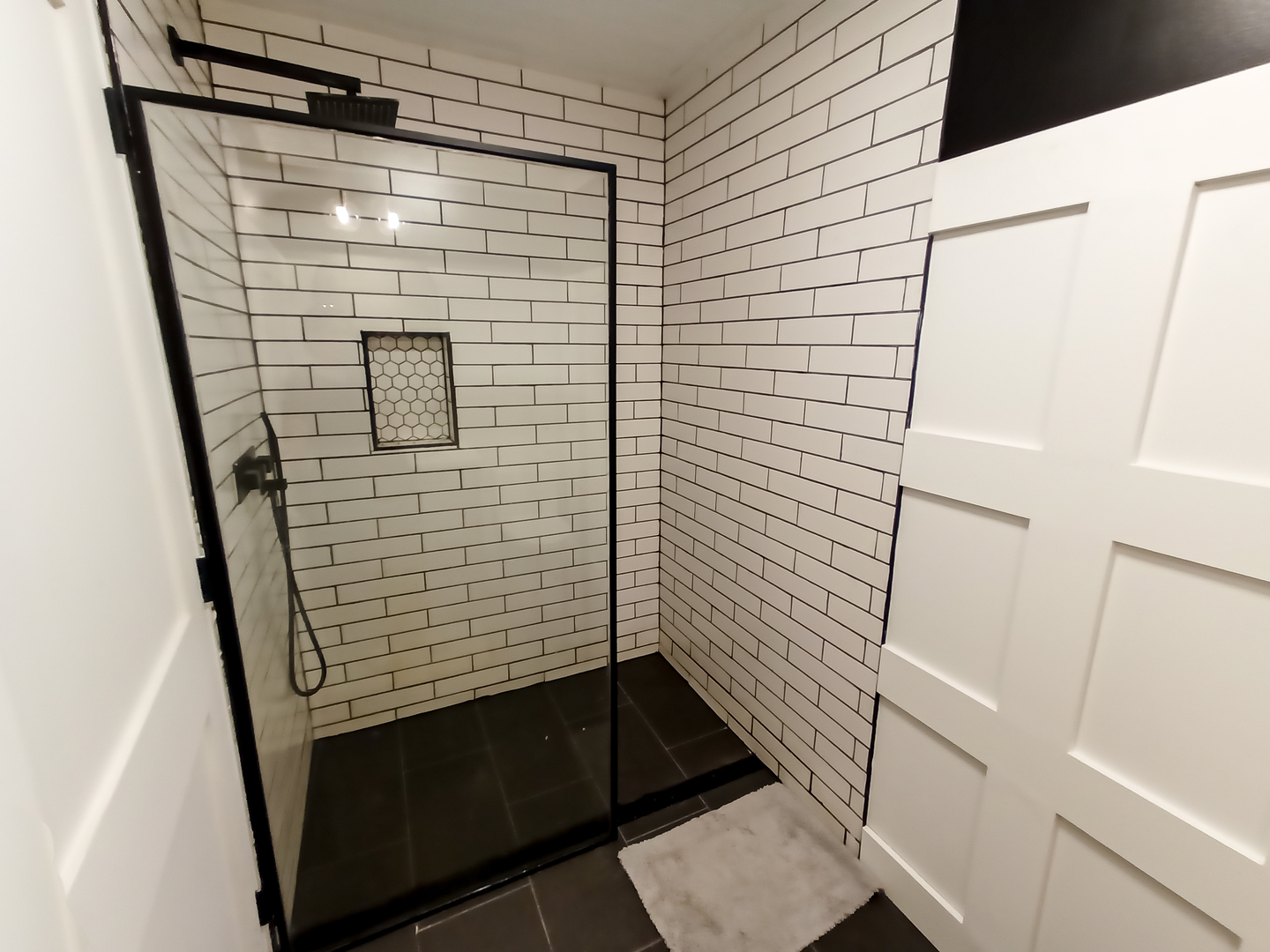 2771 East 1779th Road Ottawa, IL 61350 - Photo 22 of 36 a bathroom with a shower