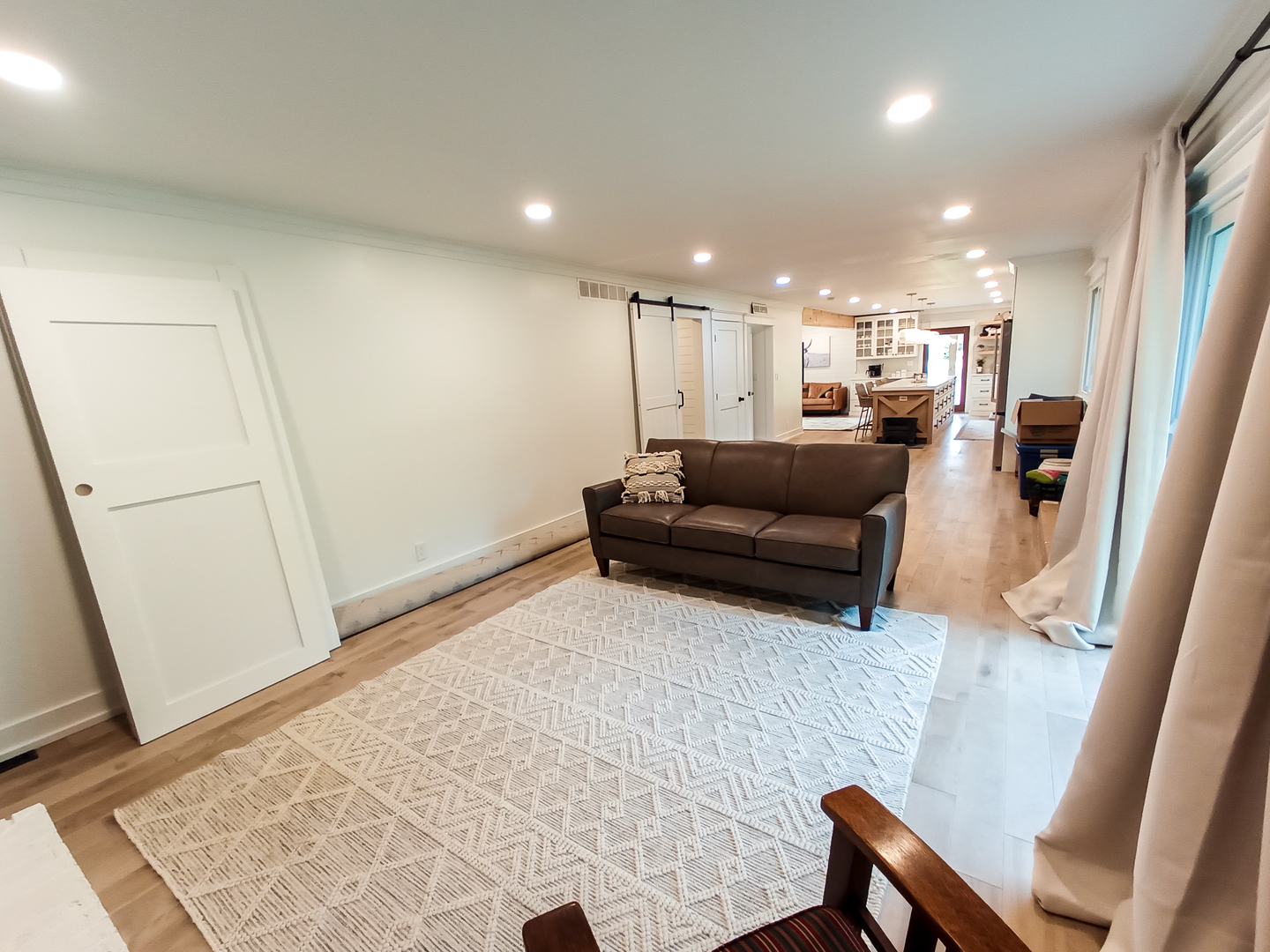 2771 East 1779th Road Ottawa, IL 61350 - Photo 9 of 36 a living room with furniture and a rug