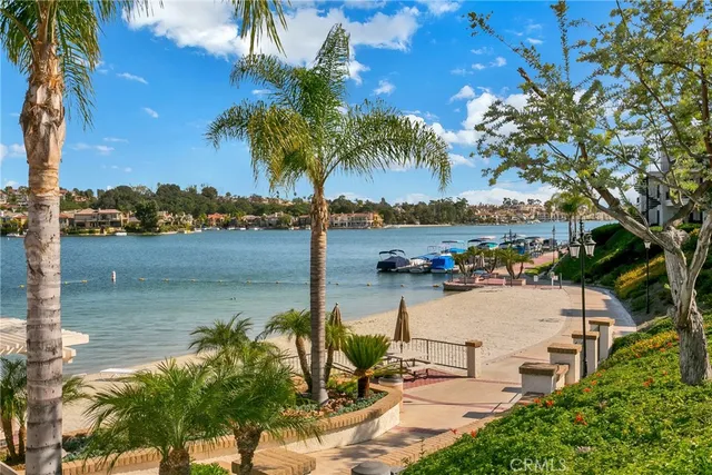 a view of sign board