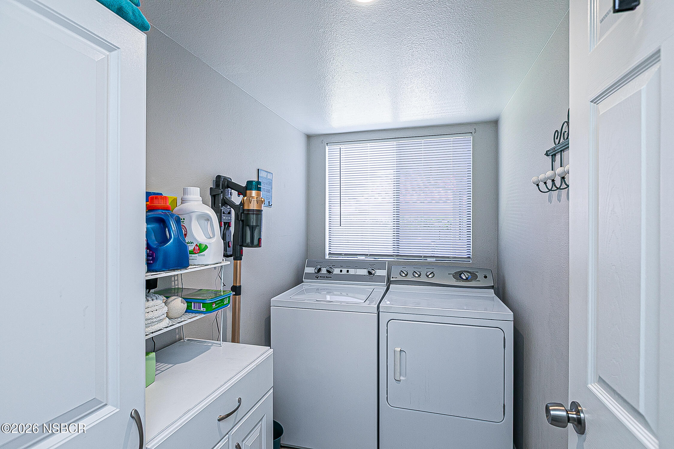 541 Mariott Road Santa Maria, CA 93454 - Photo 21 of 32 Handy indoor Laundry w/ Storage