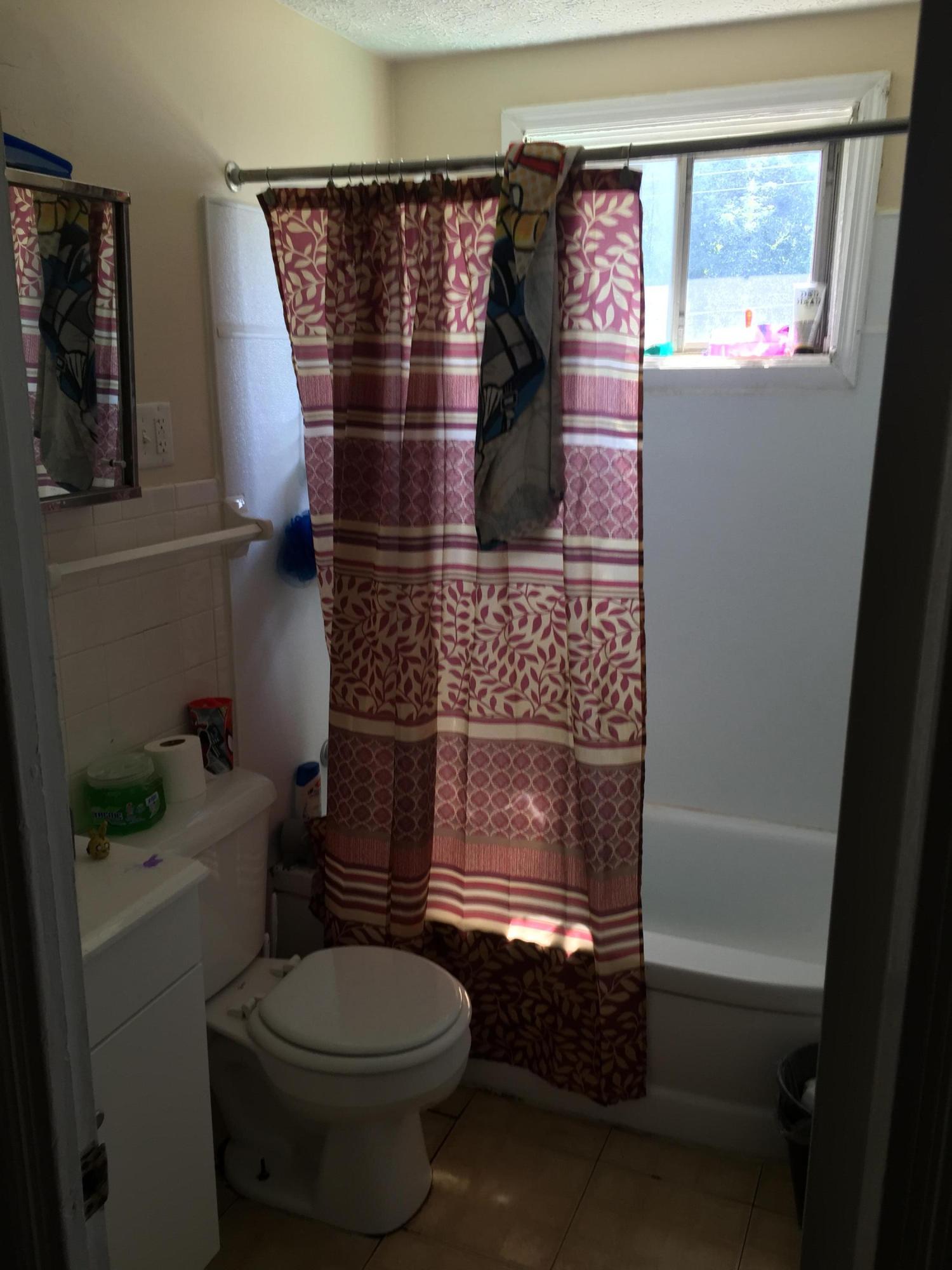60 North Hamilton Road, Unit 1E Columbus, OH 43213 - Photo 10 of 14