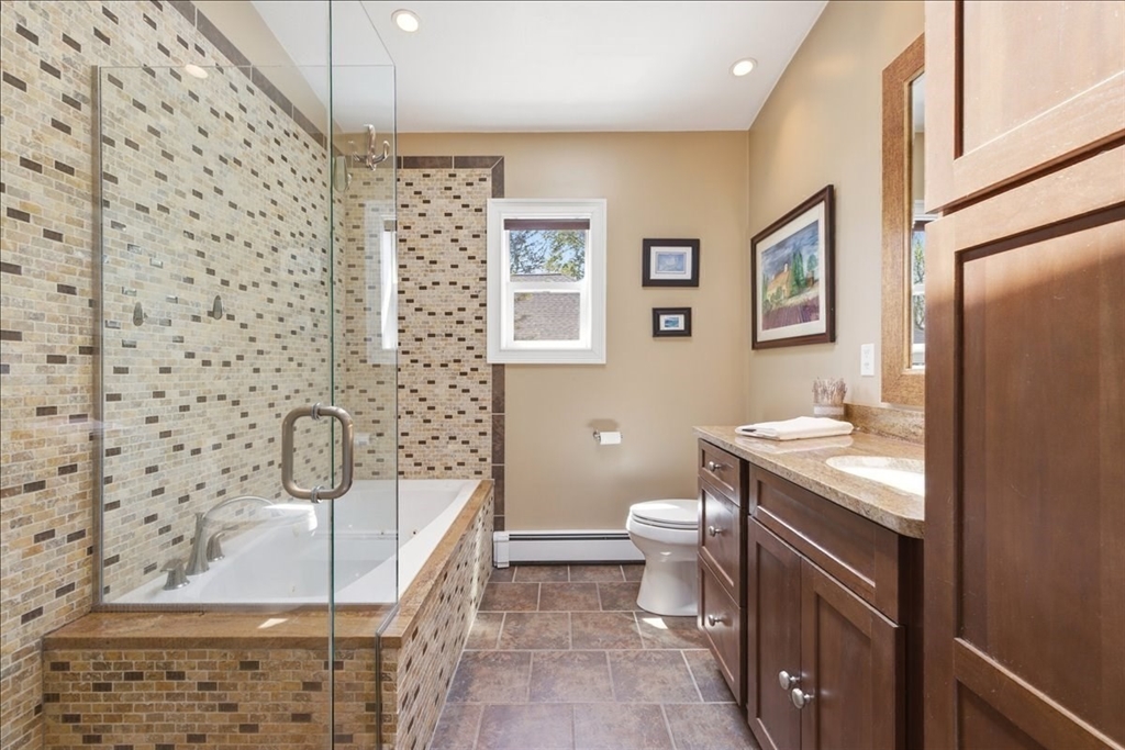 29 Clapp Street Walpole, MA 02081 - Photo 14 of 37