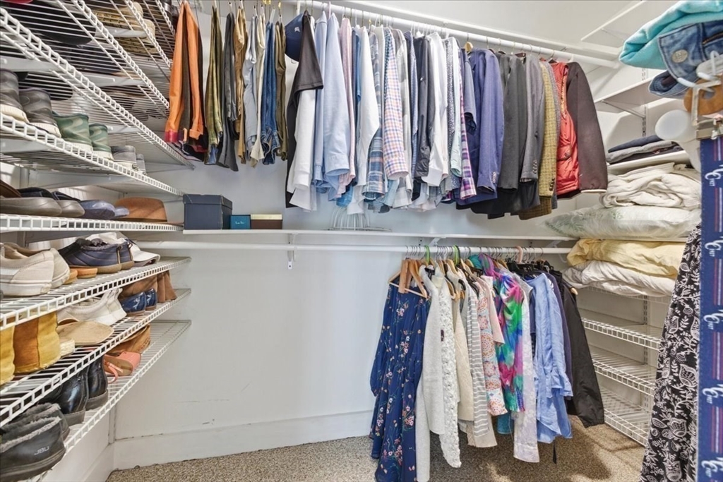 29 Clapp Street Walpole, MA 02081 - Photo 15 of 37