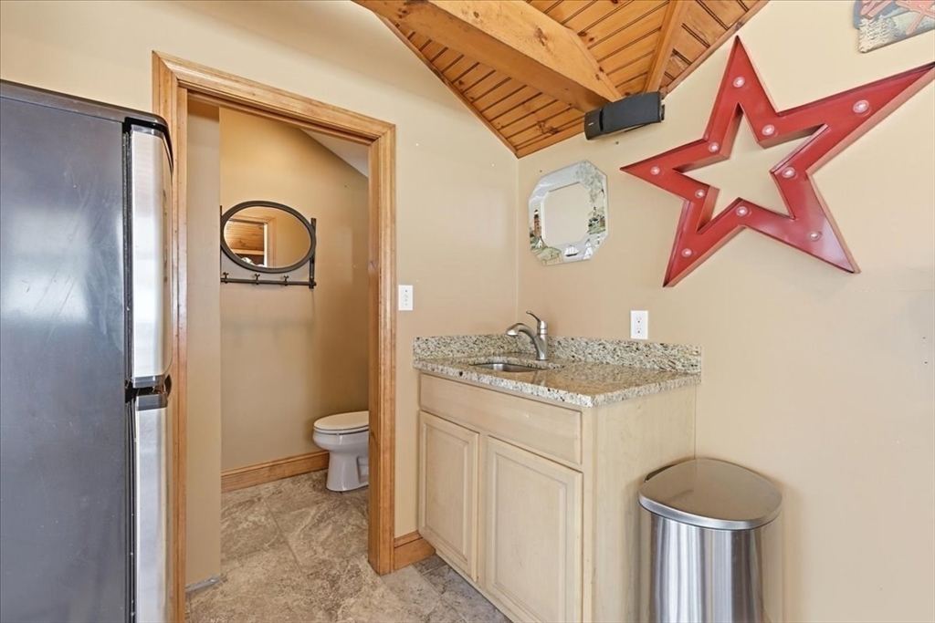 29 Clapp Street Walpole, MA 02081 - Photo 22 of 37