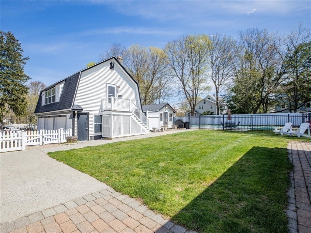 29 Clapp Street Walpole, MA 02081 - Photo 23 of 37