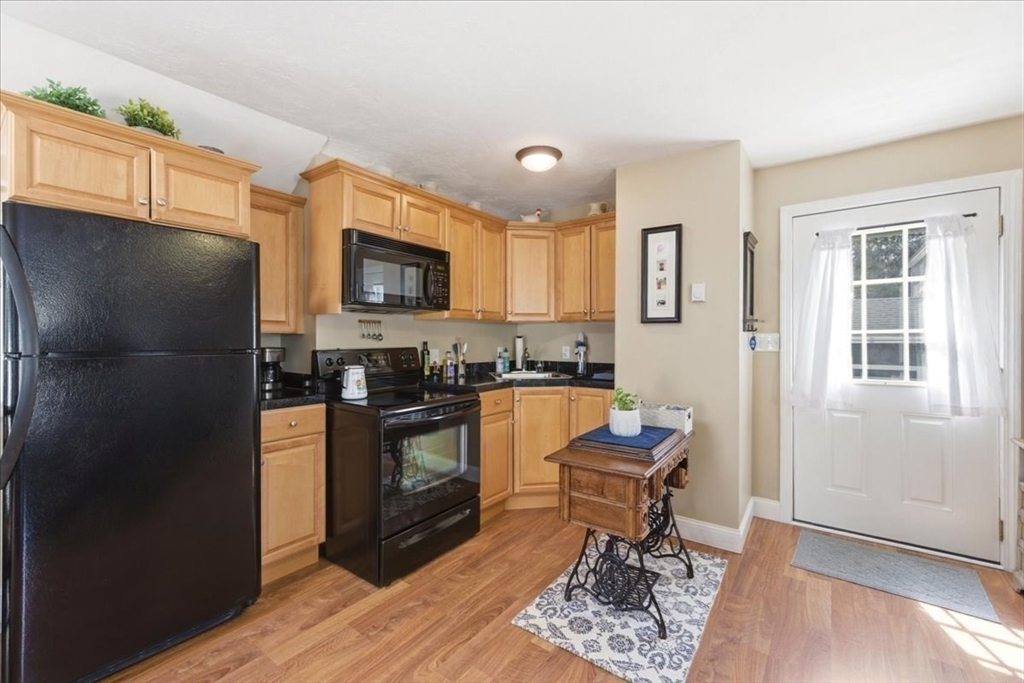 29 Clapp Street Walpole, MA 02081 - Photo 25 of 37