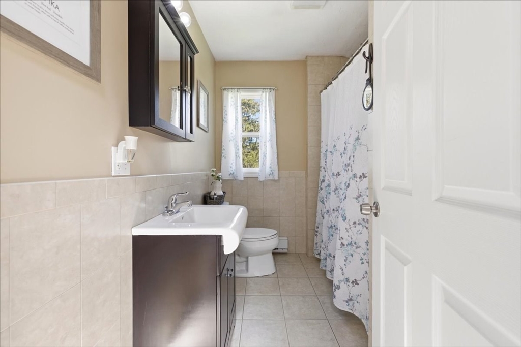 29 Clapp Street Walpole, MA 02081 - Photo 28 of 37