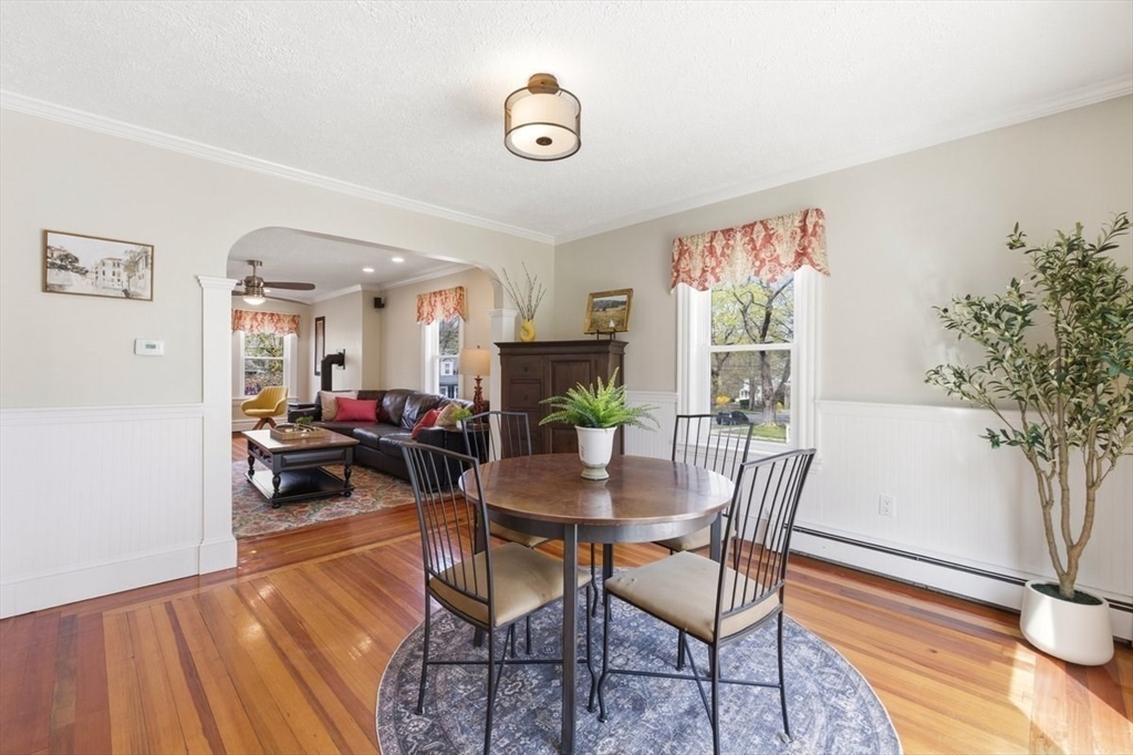 29 Clapp Street Walpole, MA 02081 - Photo 9 of 37