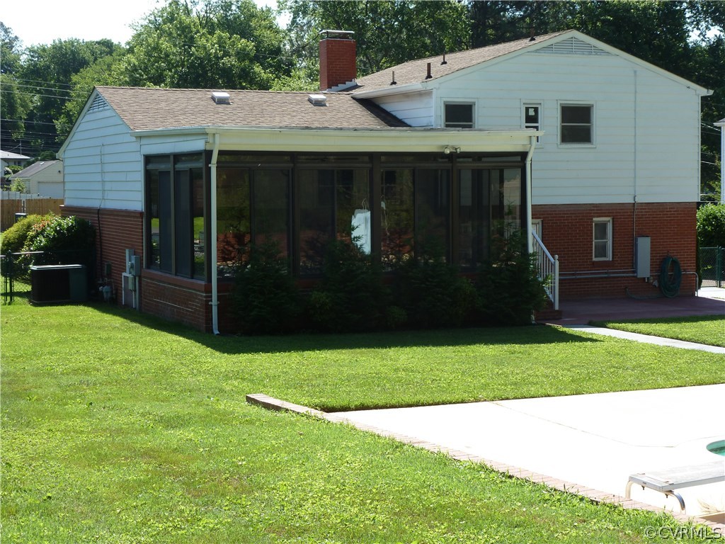 7408 Oak Ridge Street Henrico, VA 23294 - Photo 5 of 31 Another rear view of this Beauty.