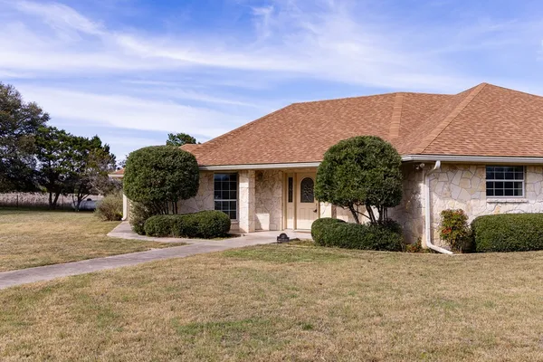 $725,000 | 111 North Cloud Drive, Kerrville, TX 78028