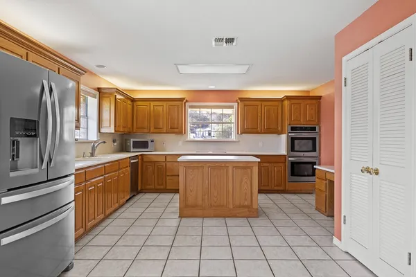 $725,000 | 111 North Cloud Drive, Kerrville, TX 78028