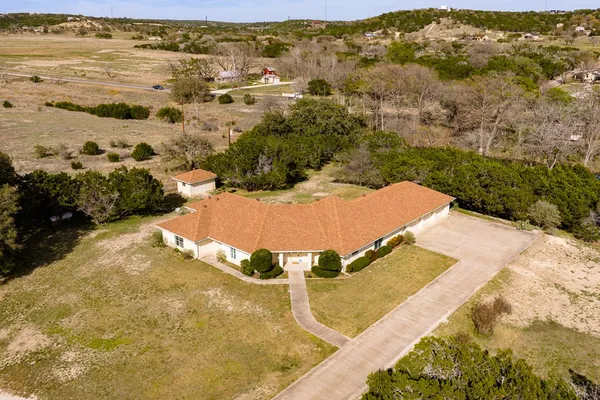 $725,000 | 111 North Cloud Drive, Kerrville, TX 78028