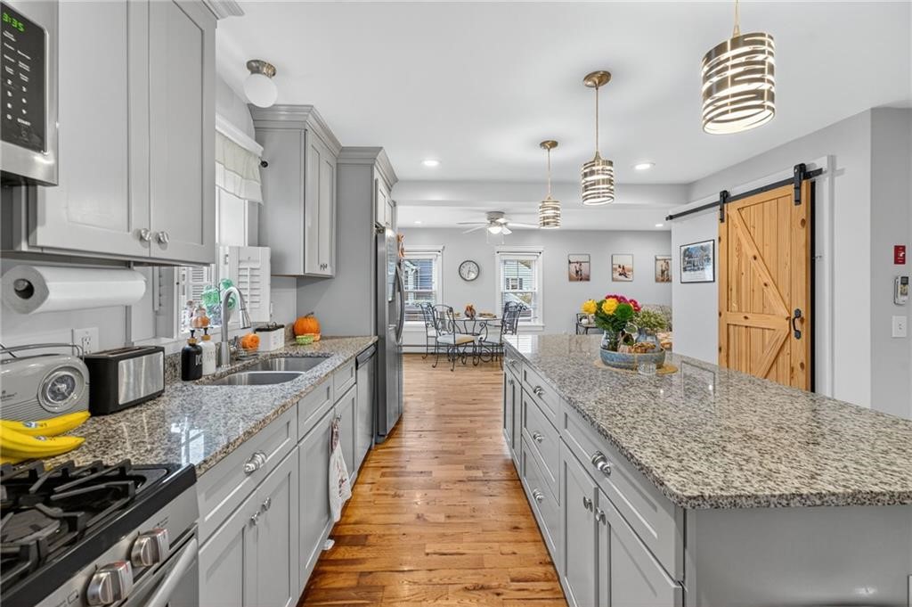 352 Church Avenue Warwick, RI 02889 - Photo 17 of 50