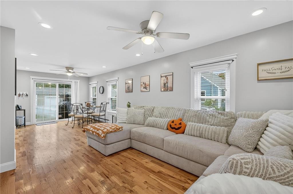 352 Church Avenue Warwick, RI 02889 - Photo 8 of 50