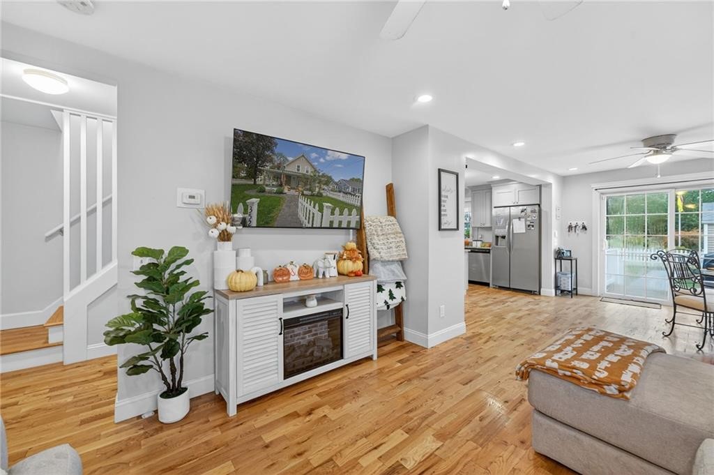 352 Church Avenue Warwick, RI 02889 - Photo 10 of 50