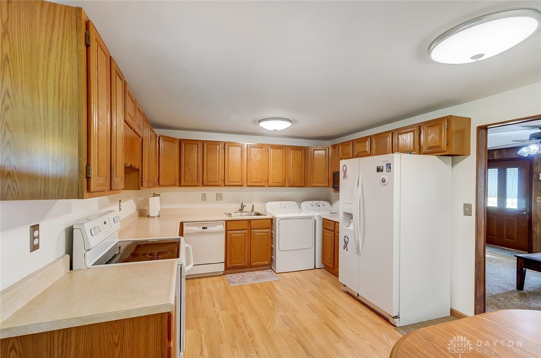5753 Beth Road Huber Heights, OH 45424 - Photo 13 of 38 Gallery Image 13