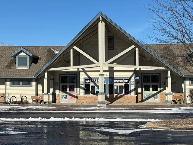 $385,000 | 3386 St Michel Court, St. Charles, IL 60175