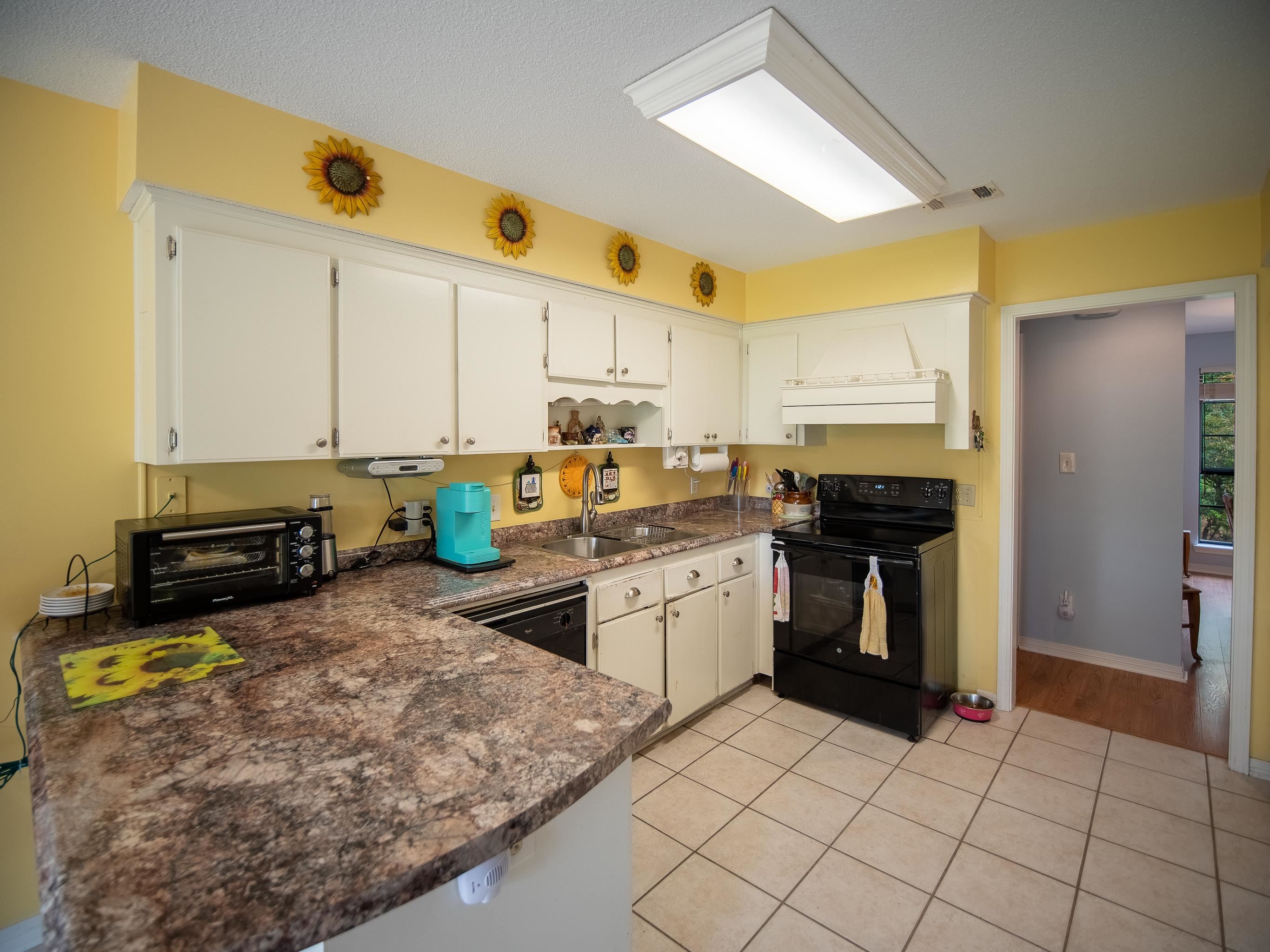 9025 Lakeview Drive Foley, AL 36535 - Photo 4 of 43