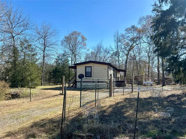 $1,200 | 2533 Pioneer Lane, Cleveland, TX 77328