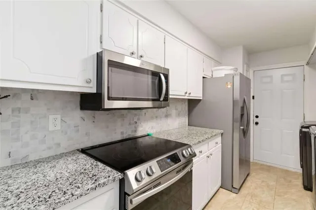 $1,325 | 46 Le Parc Fontaine, Lithonia, GA 30038