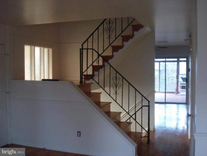 816 Riverside Drive Pasadena, MD 21122 - Photo 7 of 16 Staircase