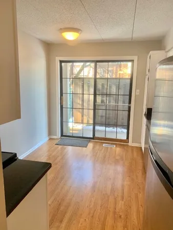 $1,950 | 1508 West Jefferson Avenue, Unit D, Naperville, IL 60540