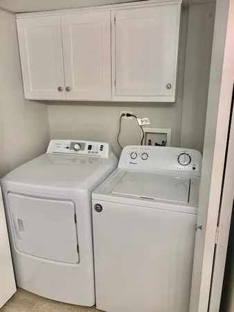 $1,950 | 1508 West Jefferson Avenue, Unit D, Naperville, IL 60540
