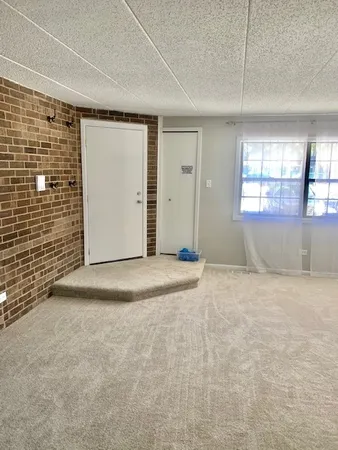 $1,950 | 1508 West Jefferson Avenue, Unit D, Naperville, IL 60540