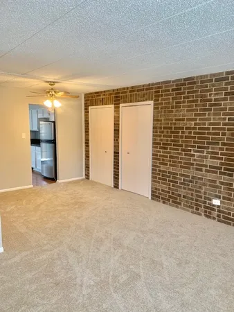$1,950 | 1508 West Jefferson Avenue, Unit D, Naperville, IL 60540