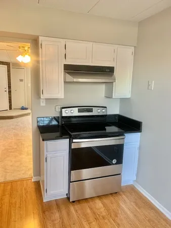 $1,950 | 1508 West Jefferson Avenue, Unit D, Naperville, IL 60540