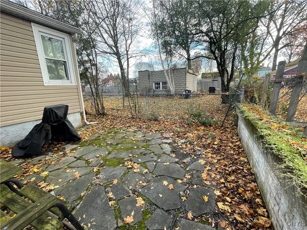 $189,900 | 2-4 Maple Street, Auburn, NY 13021