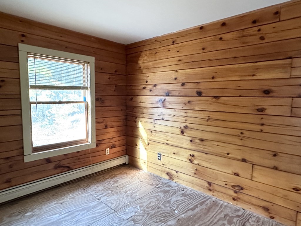 89 NW Road Westhampton, MA 01027 - Photo 19 of 29 a view of walk in closet