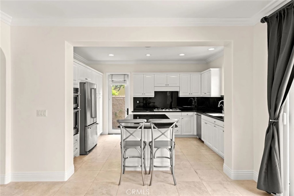 61 Shade Tree Irvine, CA 92603 - Photo 14 of 38