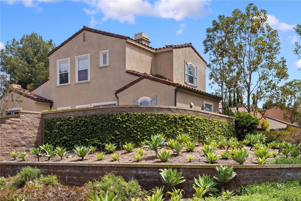 61 Shade Tree Irvine, CA 92603 - Photo 2 of 38