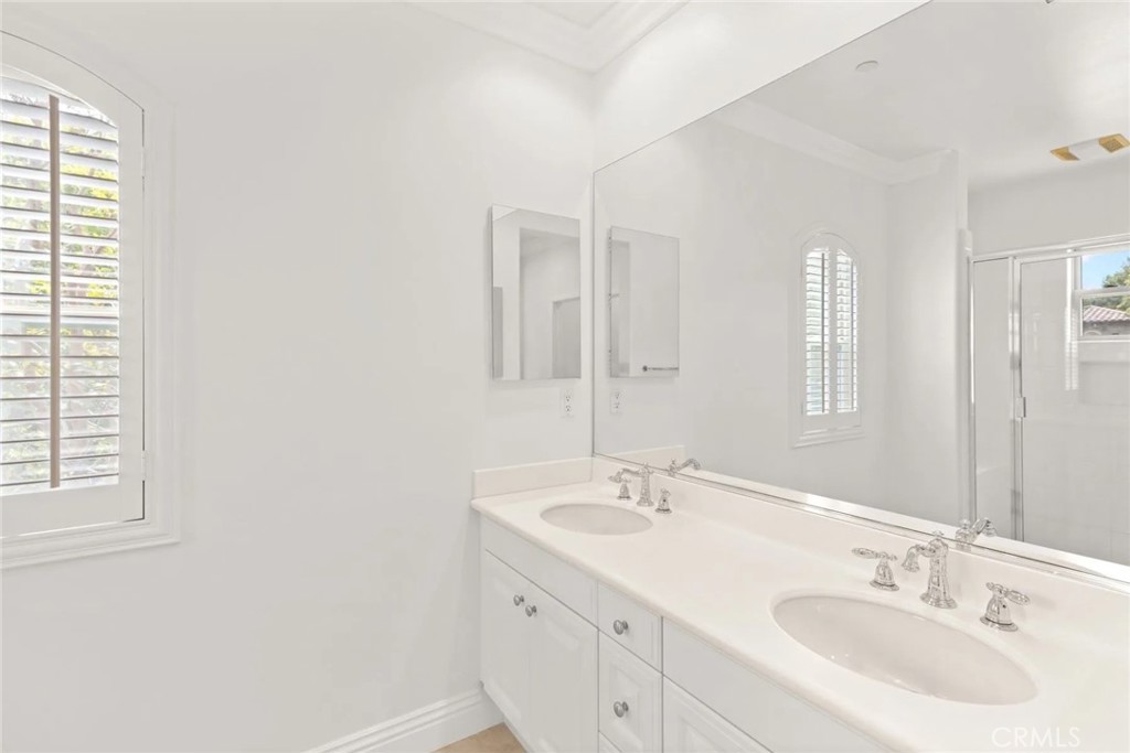 61 Shade Tree Irvine, CA 92603 - Photo 27 of 38