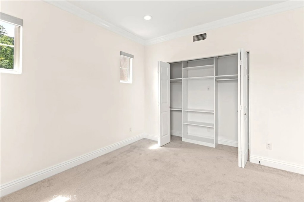 61 Shade Tree Irvine, CA 92603 - Photo 30 of 38