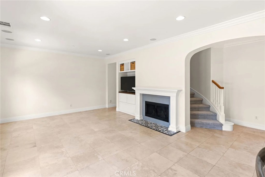 61 Shade Tree Irvine, CA 92603 - Photo 8 of 38