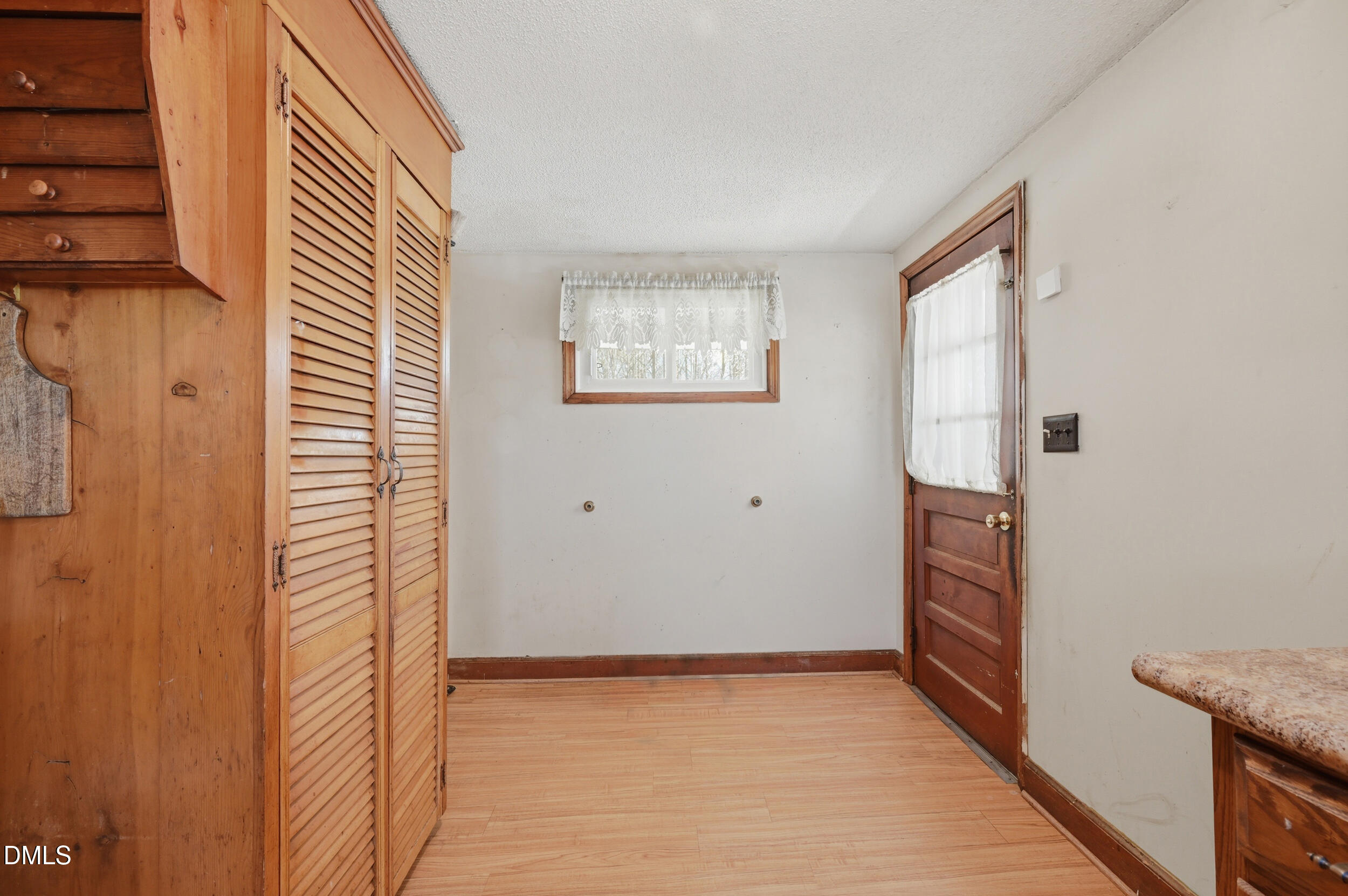 1144 Evans Road Cary, NC 27513 - Photo 5 of 28 027