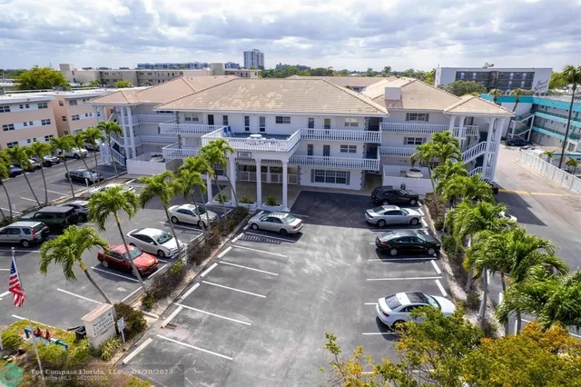 $3,000 | 1461 South Ocean Boulevard, Unit 304, Lauderdale-by-the-Sea, FL 33062