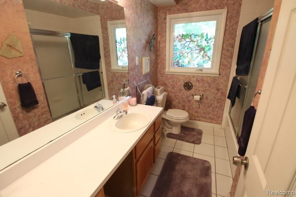 26432 Springland Street Farmington, MI 48334 - Photo 24 of 34
