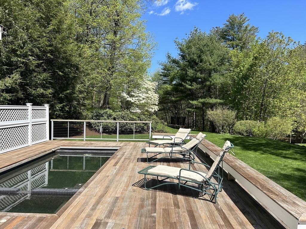 633 Boston Post Road Weston, MA 02493 - Photo 30 of 35