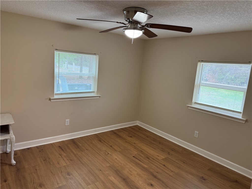 828 Knox Street Nahunta, GA 31553 - Photo 13 of 16