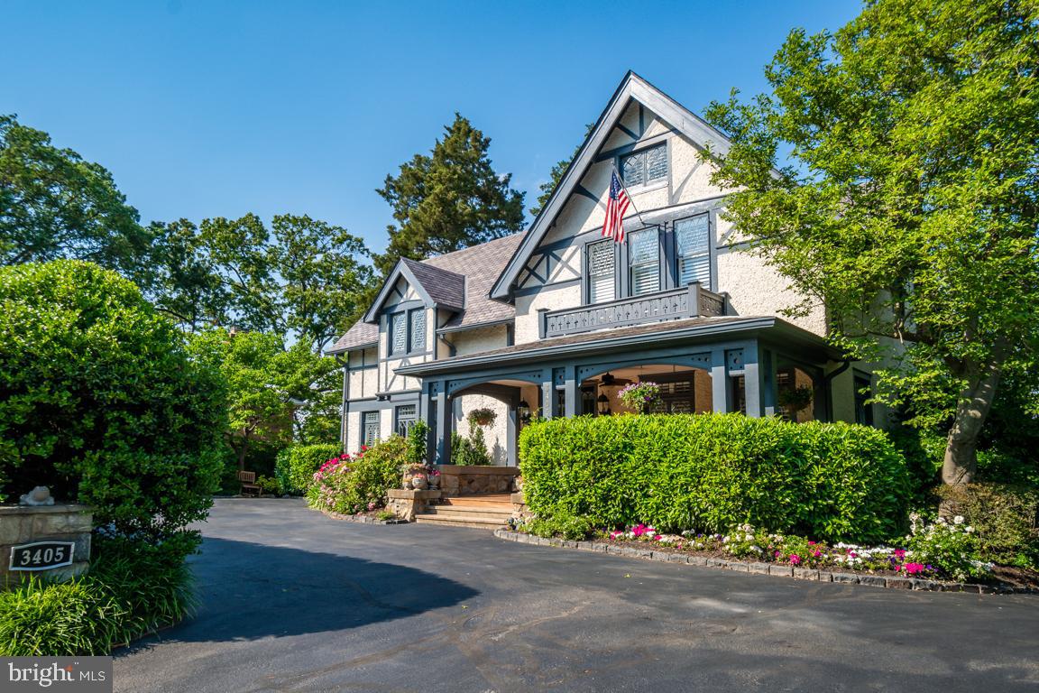3405 North Glebe Road Arlington, VA 22207 - Photo 3 of 43 1904 Tudor Revival welcomes you home