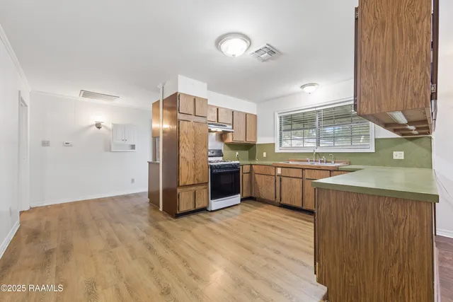 $195,000 | 135 Oak Drive, St. Martinville, LA 70582