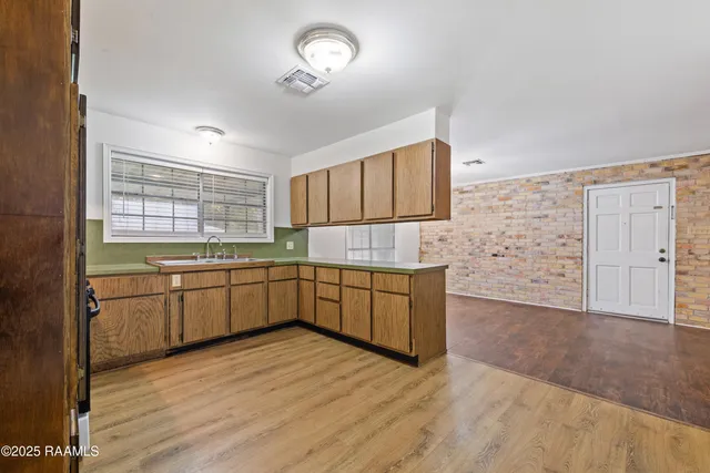 $195,000 | 135 Oak Drive, St. Martinville, LA 70582