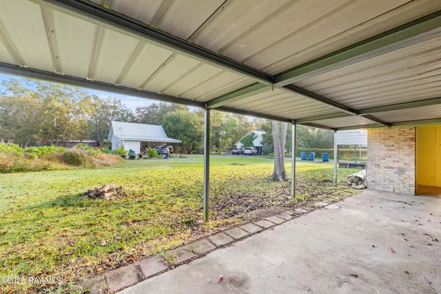 $195,000 | 135 Oak Drive, St. Martinville, LA 70582