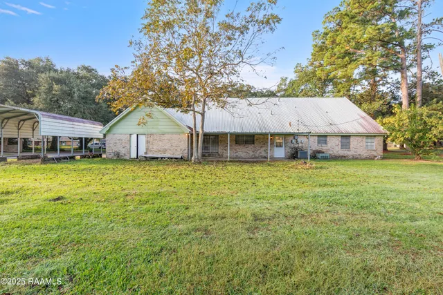 $195,000 | 135 Oak Drive, St. Martinville, LA 70582