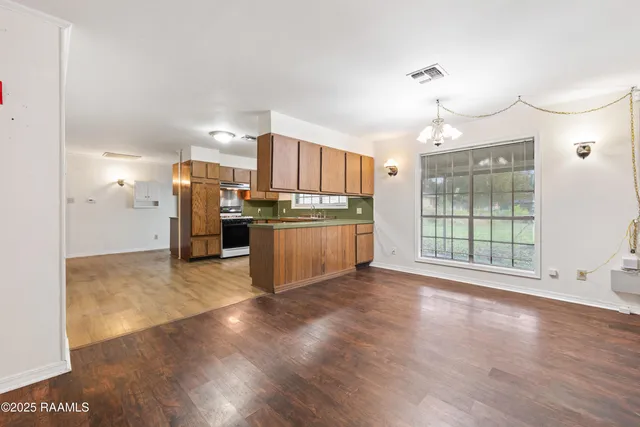 $195,000 | 135 Oak Drive, St. Martinville, LA 70582