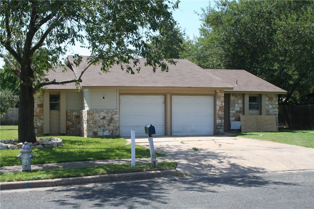 4505 Revere Road Austin, TX 78744 - Photo 1 of 1
