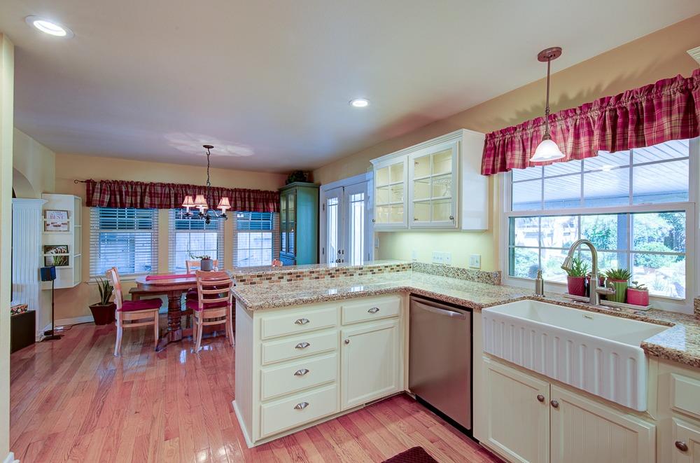 569 West Sample Avenue Clovis, CA 93612 - Photo 33 of 45